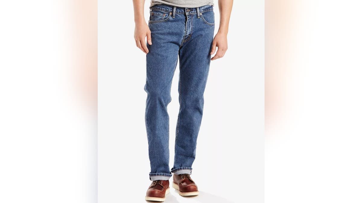 These jeans are the perfect blend of baggy and form-fitting.