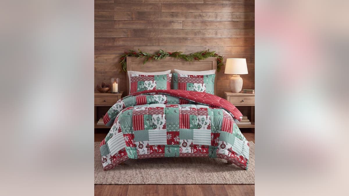 Get two patterns in one with this reversible quilt.