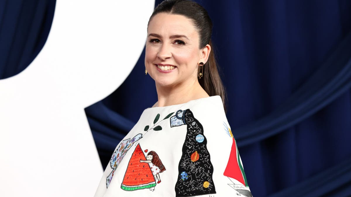 Ms. Rachel stands at the Glamour Women of the Year Awards 2025.