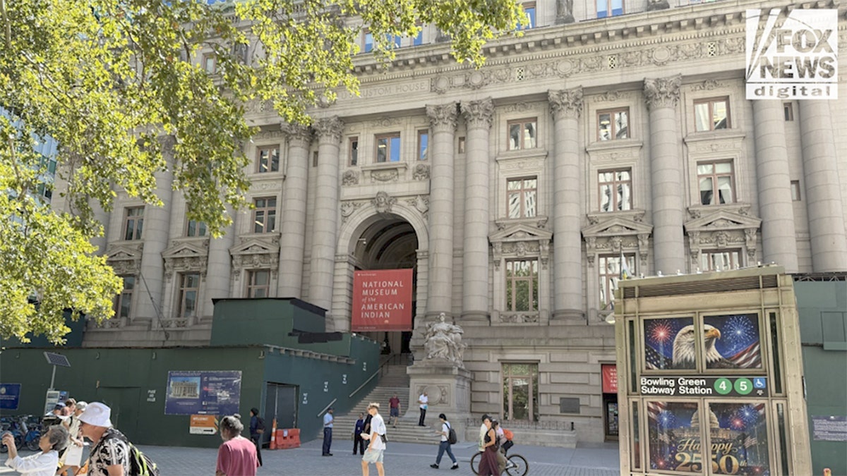 Entrada principal del Museo Nacional del Indígena Americano, en Manhattan.