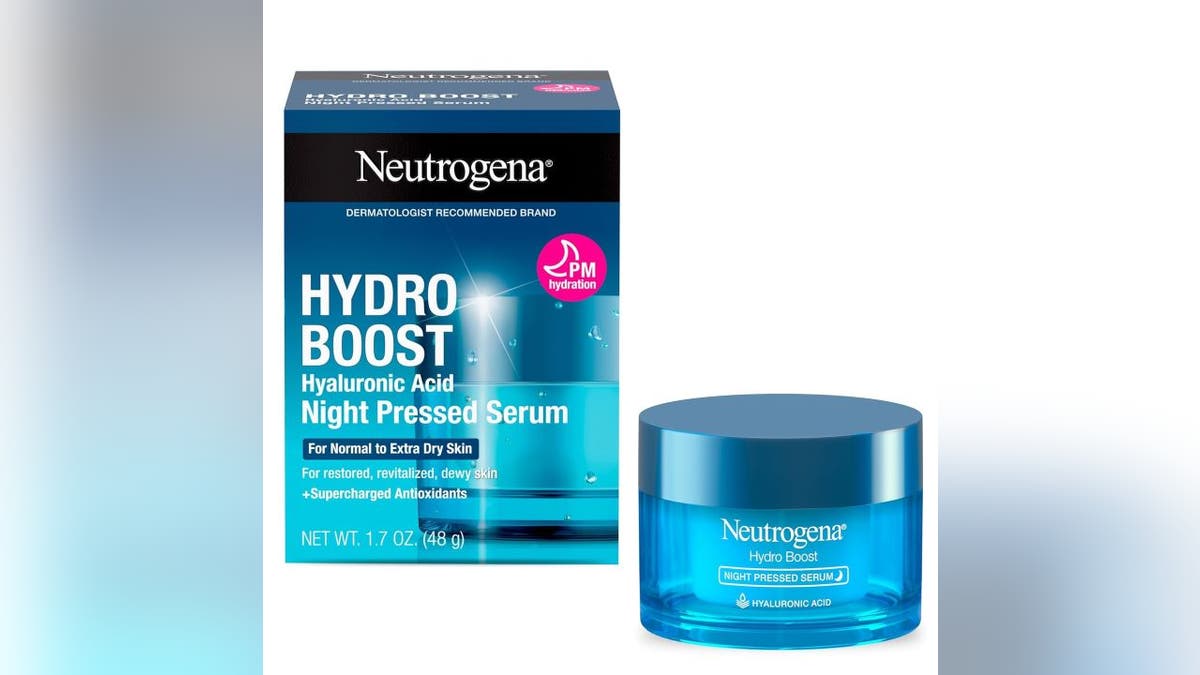 Help your skin stay hydrated throughout the night.