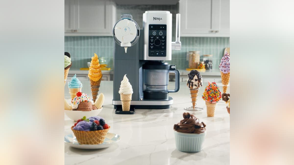 Make protein smoothies with the CREAMi fit feature. 