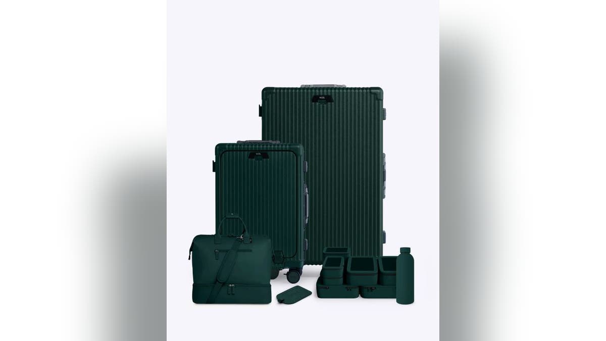 From packing cubes to a weekender bag, get everything you need for domestic and international travel. 