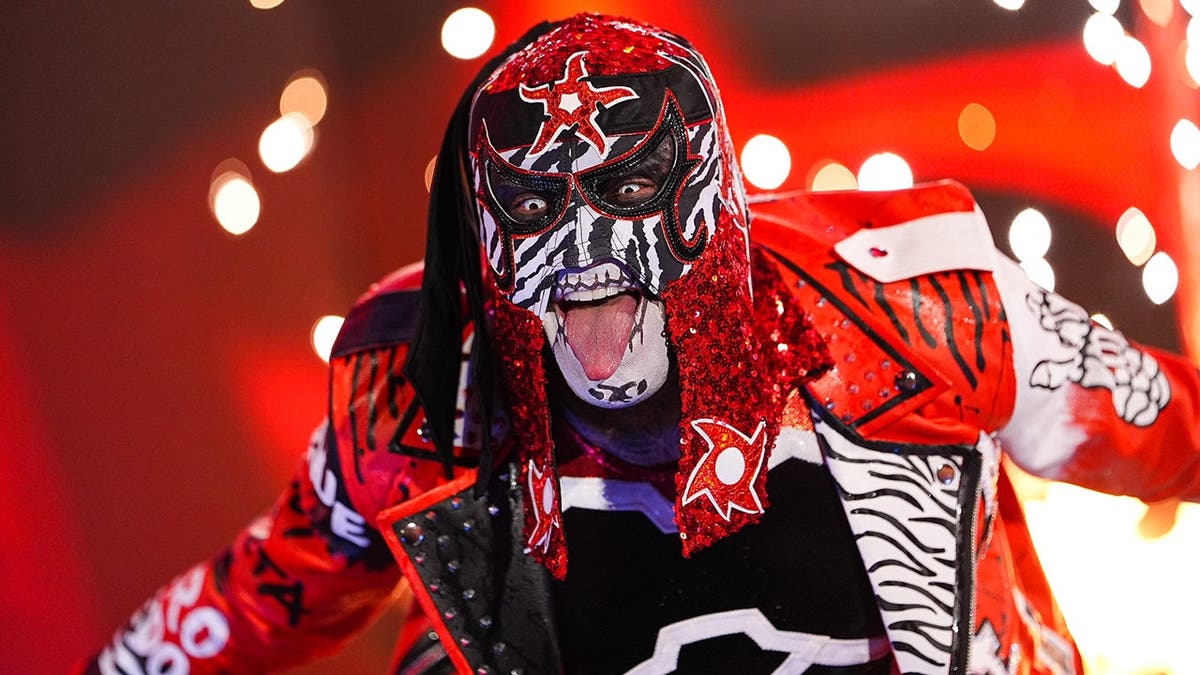 Penta enters the ring during Monday Night Raw at Fiserv Forum.