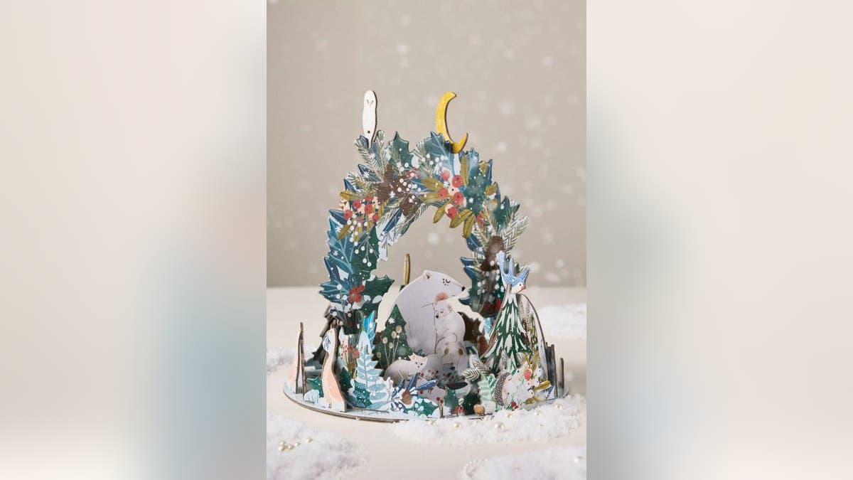 Build this 3D scene and bring it out year after year.