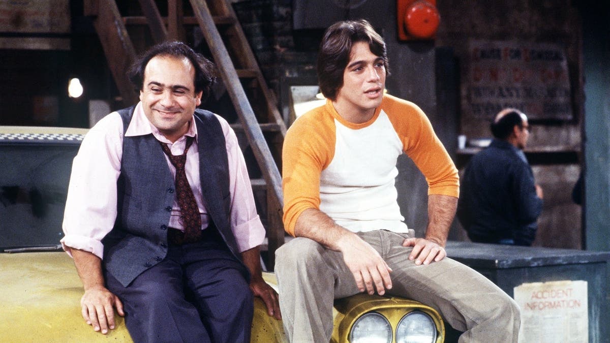 Danny DeVito as Louie in a scene from the Taxi episode