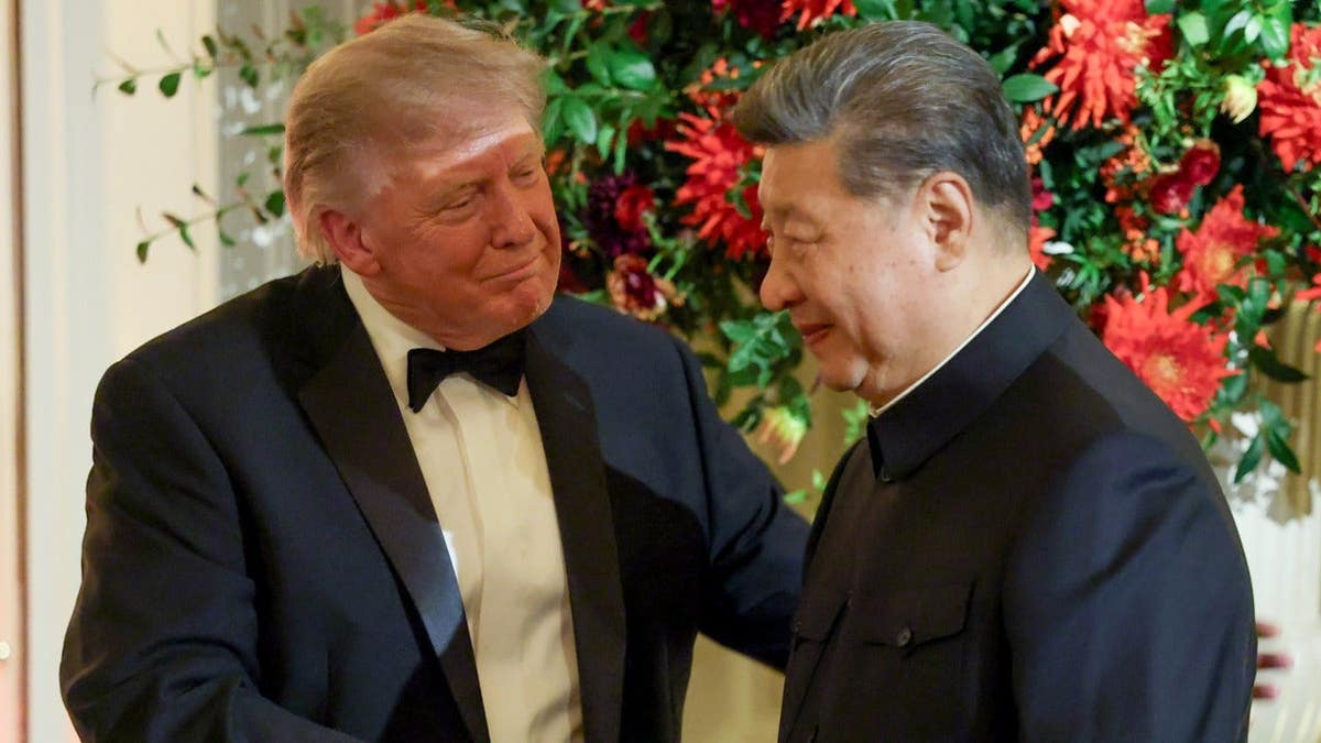 El presidente Donald Trump y el presidente chino Xi Jinping en la cena de Estado de la Casa Blanca