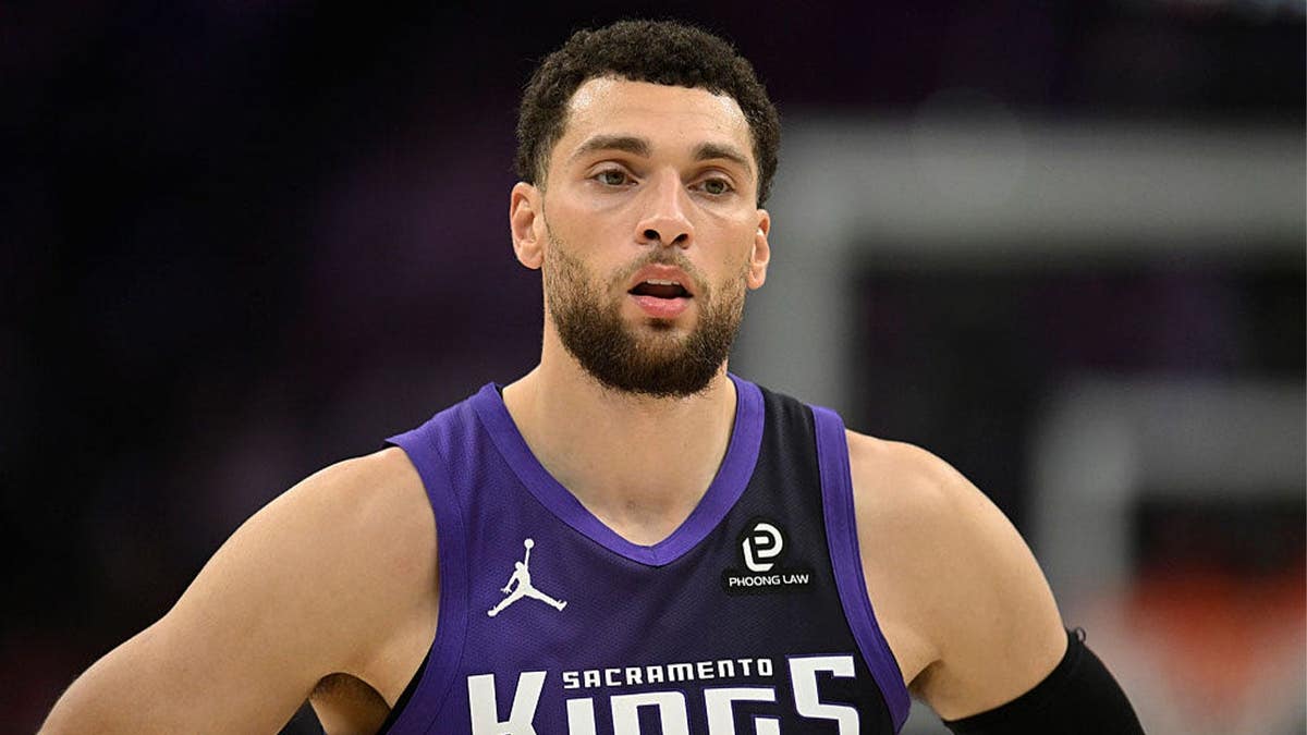 Zach LaVine #8 of the Sacramento Kings