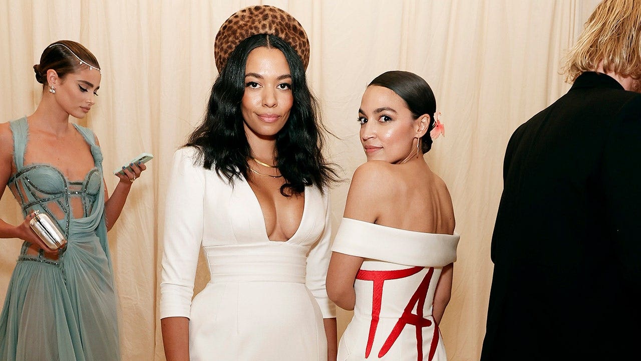 foxnews.com - Julia Bonavita - AOC's 'Tax the Rich' designer accused of leaving small business with massive charity gala bill