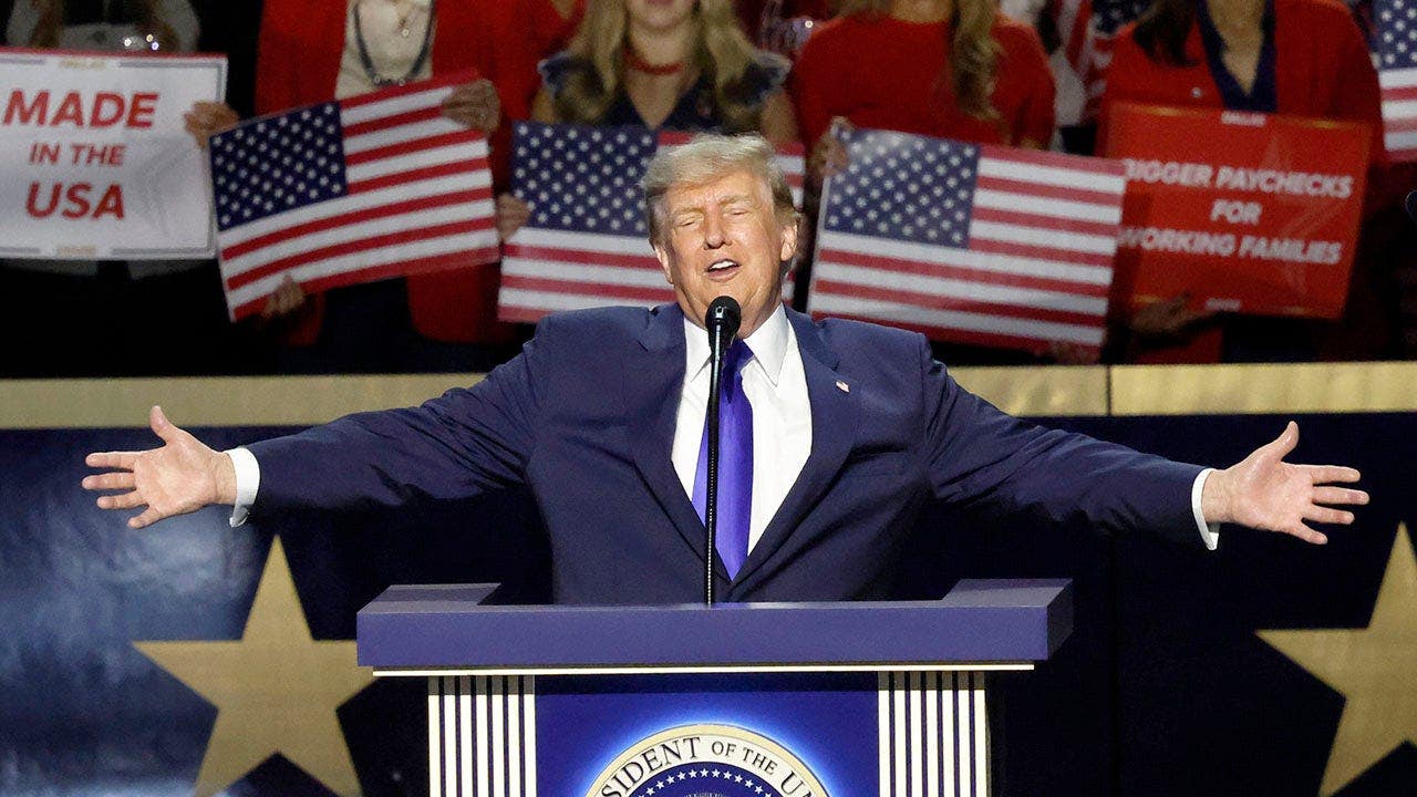 foxnews.com - Elizabeth Elkind - Vulnerable House Republicans embrace Trump as GOP bets on defying midterm history