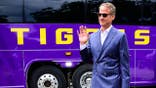 Lane Kiffin of the LSU Tigers