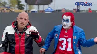 Bills superfan defends OJ Simpson's football legacy after team leaves Juice off its Wall of Fame