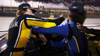 NASCAR Las esposas hacen declaraciones impactantes después de que sus maridos se enzarzaran en una pelea en Bristol y un conductor lanzara una botella de agua en medio del tumulto