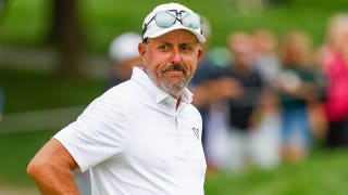 Phil Mickelson ingresó en un centro de tratamiento por "trauma familiar y adicción", según informó su representante.