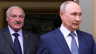 Lukashenko cuenta una discusión un poco rara que tiene con Putin sobre quién es el «dictador más grande»