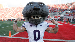 Kansas State Wildcats' mascot forced to complete absurd amount of push-ups during 71-3 victory
