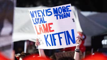 Ole Miss fans open ESPN's 'College GameDay' with a vulgar chant for Lane Kiffin - Fox News