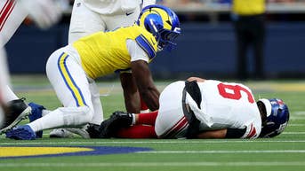 Dart limps off MNF field under his own power after alarming hit by Rams - Fox News