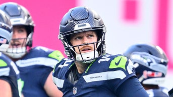 Reigning Super Bowl champion QB suffers hip injury 5 snaps into new season - Fox News