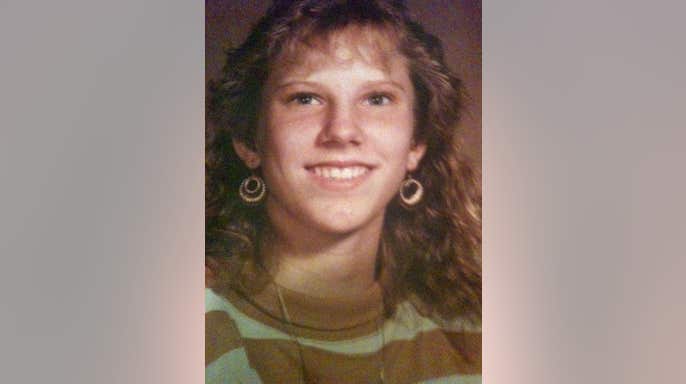Colleen Slemmer in a portrait photo.