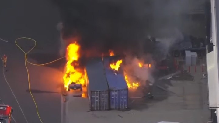 Several dead, 1 hospitalized after news helicopter crashes in Los Angeles - Fox News