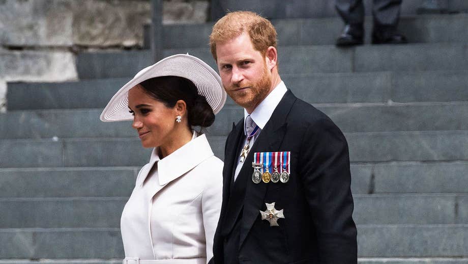 El rey Charles marca «una línea en la arena» con el príncipe Harry y Meghan Markle después de que la pareja fuera pillada por sorpresa: según un experto