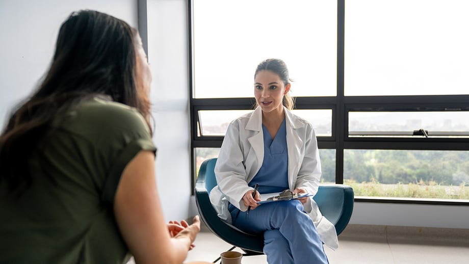 Doctor reveals '10-year rule' for evaluating brain fog and dementia symptoms
