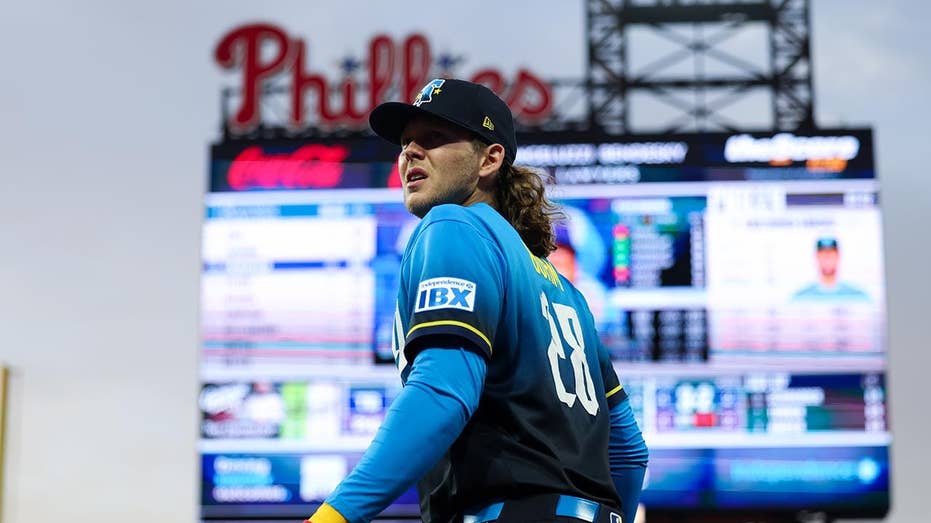 Phillies shut out by Rays in opener of final regular-season series, pushing playoff hopes to the brink