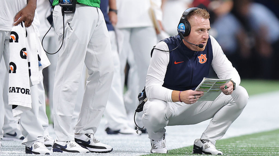 High stakes, social media barbs remind college football fans that Auburn and Florida share history of hatred