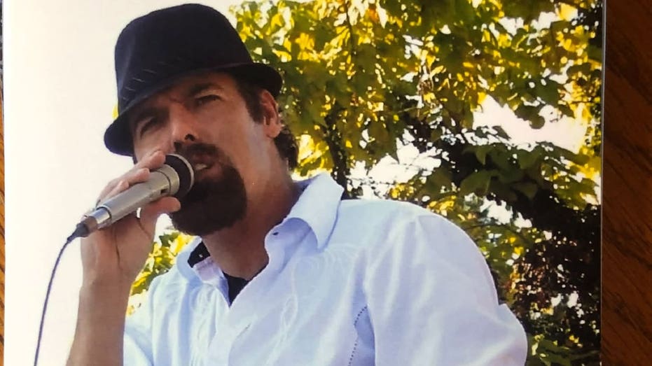 Country singer Brian ‘Nashville’ Duckworth, voice behind family band Taylor Made, dies at 56