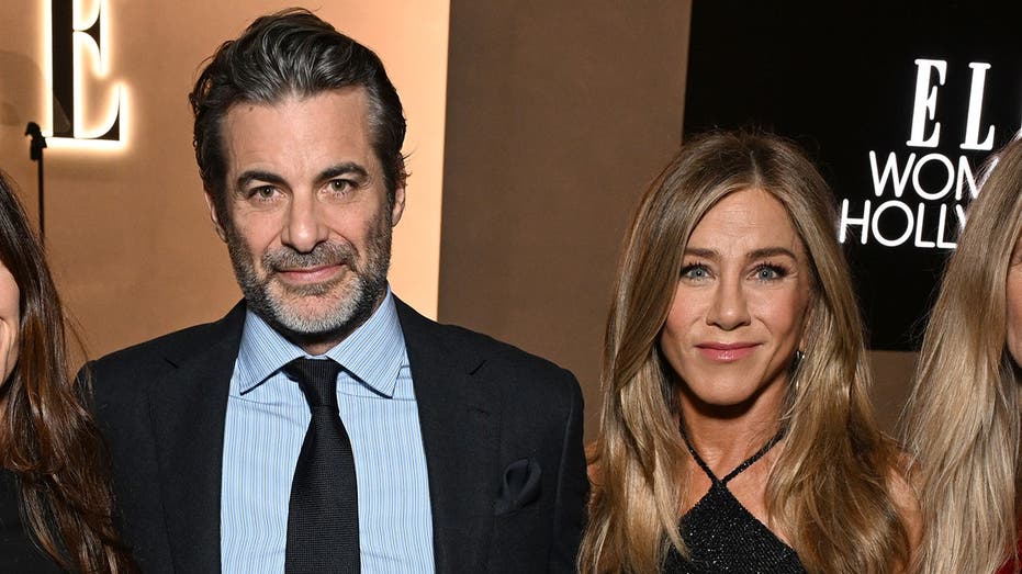 Jennifer Aniston’s romance with Jim Curtis faces celebrity relationship trap, expert warns