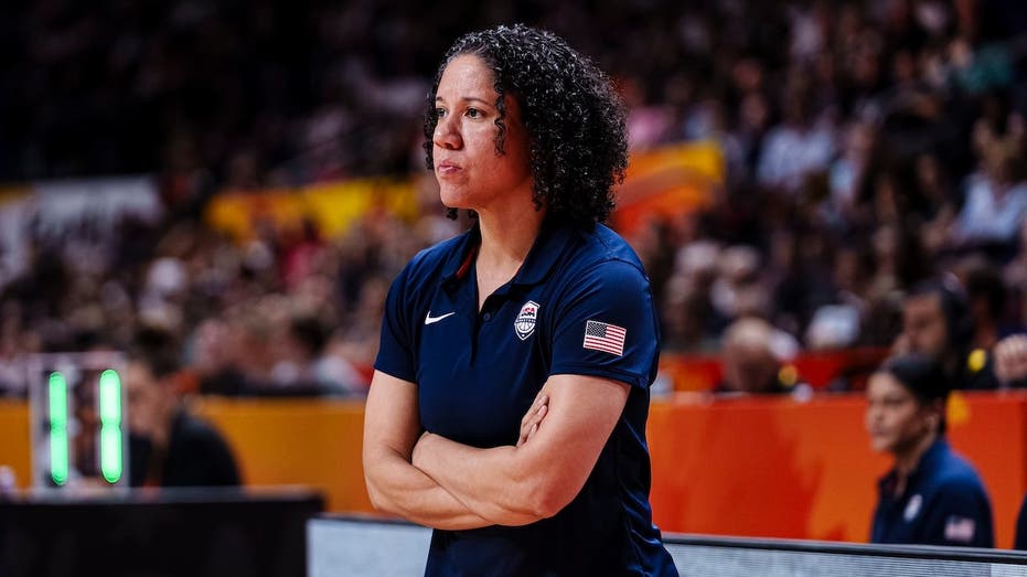 Team USA coach Kara Lawson speaks out on prognosticators after dominant FIBA World Cup win over Hungary