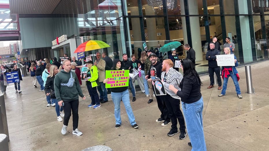 Final Sophie Cunningham rally of the 2026 regular season pits supporters against trans activists in Minnesota