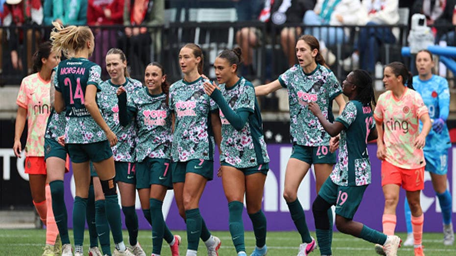 Group of fans kicked out of Portland Thorns NWSL match over pro-women apparel labeled 'transphobic'