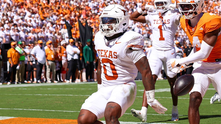 Texas dropped some celebrations against Tennessee that were about as unhinged as they come