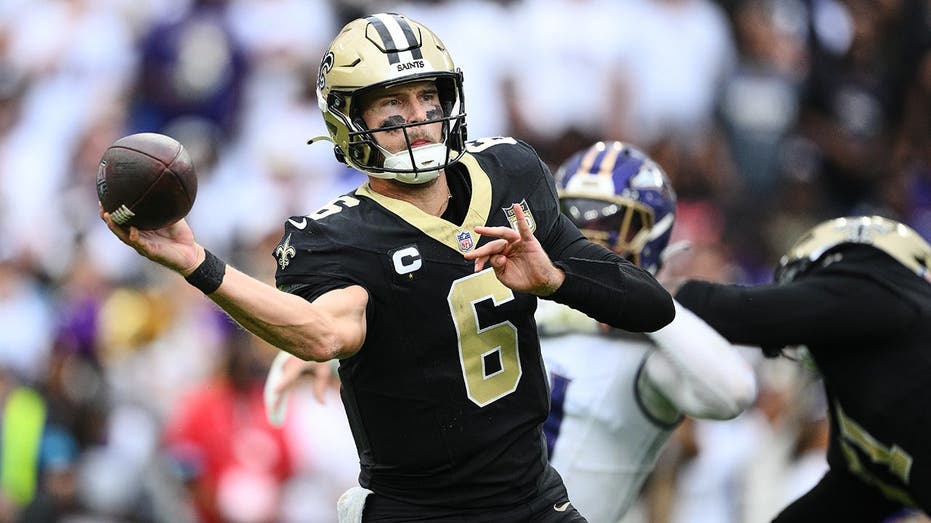 Falcons vs. Saints Monday Night Football betting preview as both NFC South teams sit at 1-2