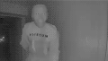 Un desconocido con una máscara de « Biden » hace una extraña broma en la puerta de una casa de « Texas », mientras la policía lanza una advertencia - Fox News