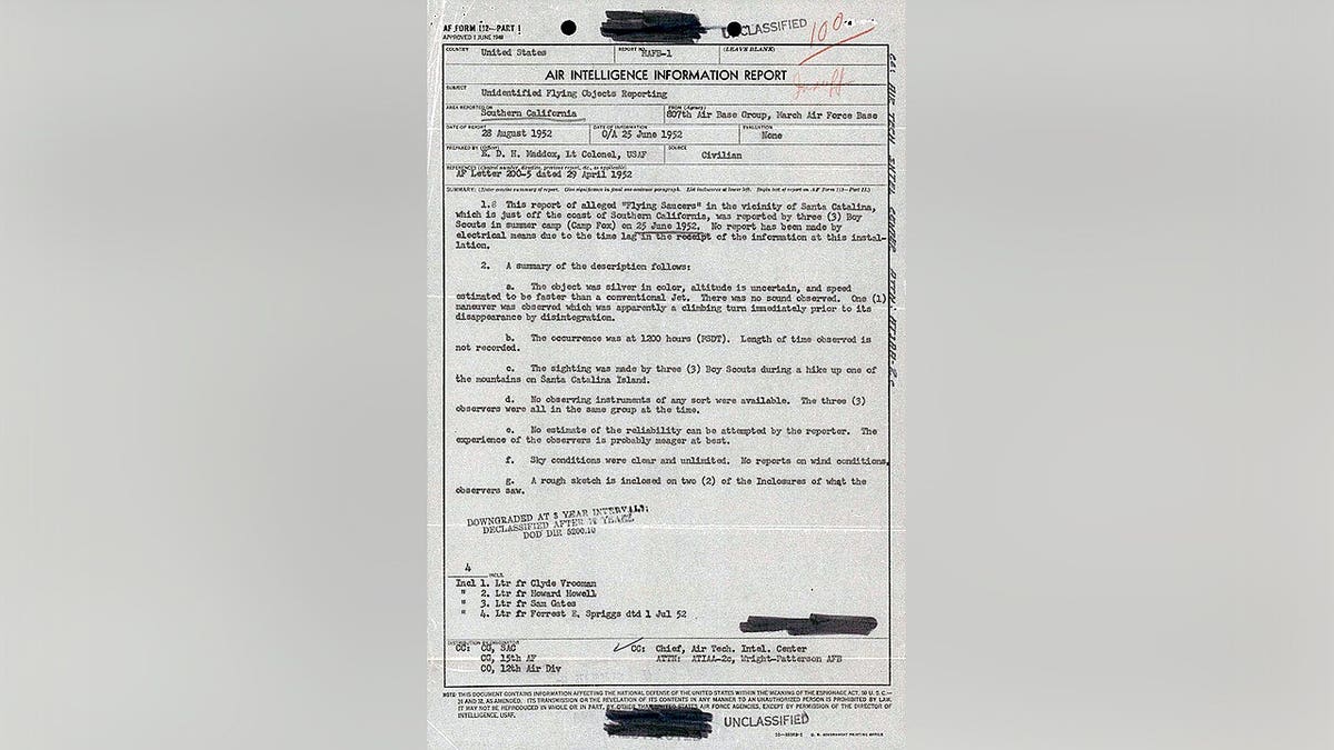 Declassified 1952 Air Force report detailing a UFO sighting reported by three Boy Scouts attending summer camp on Catalina Island.
