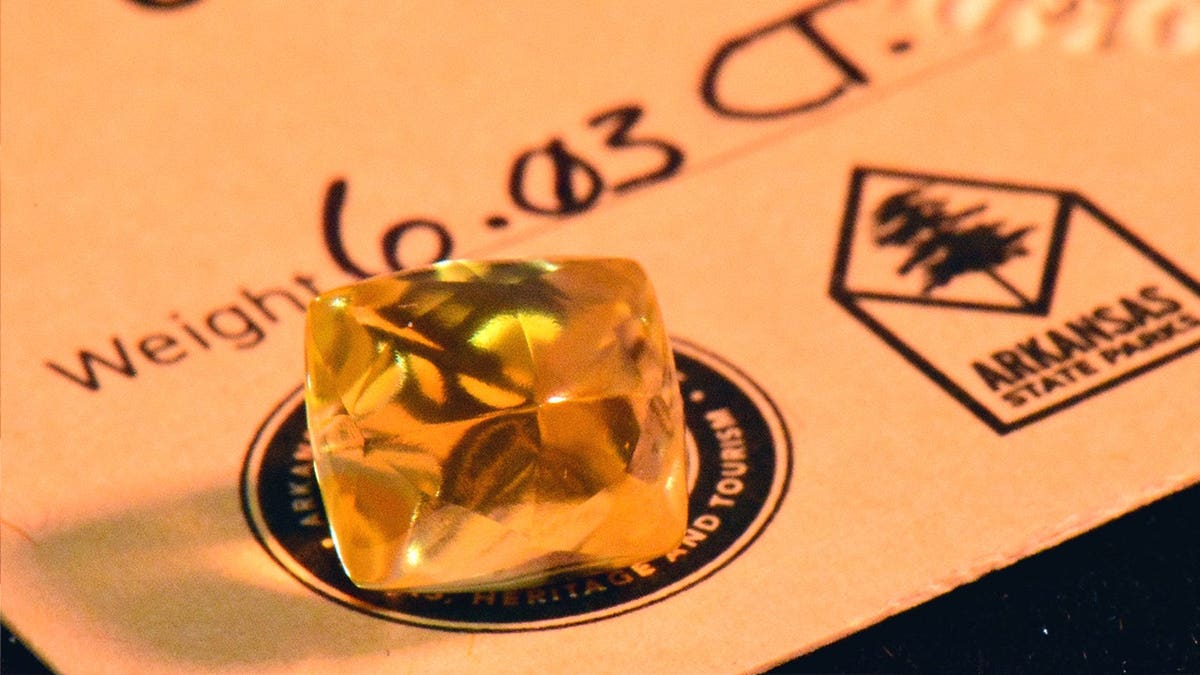 Close-up picture of American Dream gem