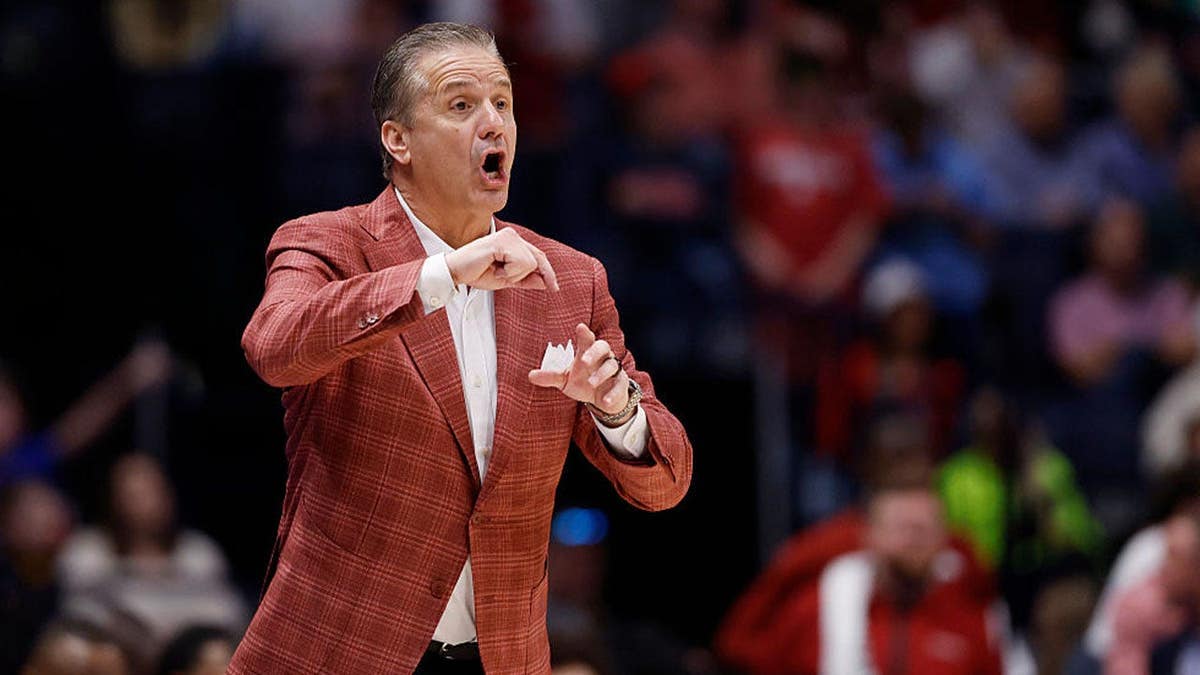 Head coach John Calipari of the Arkansas Razorbacks