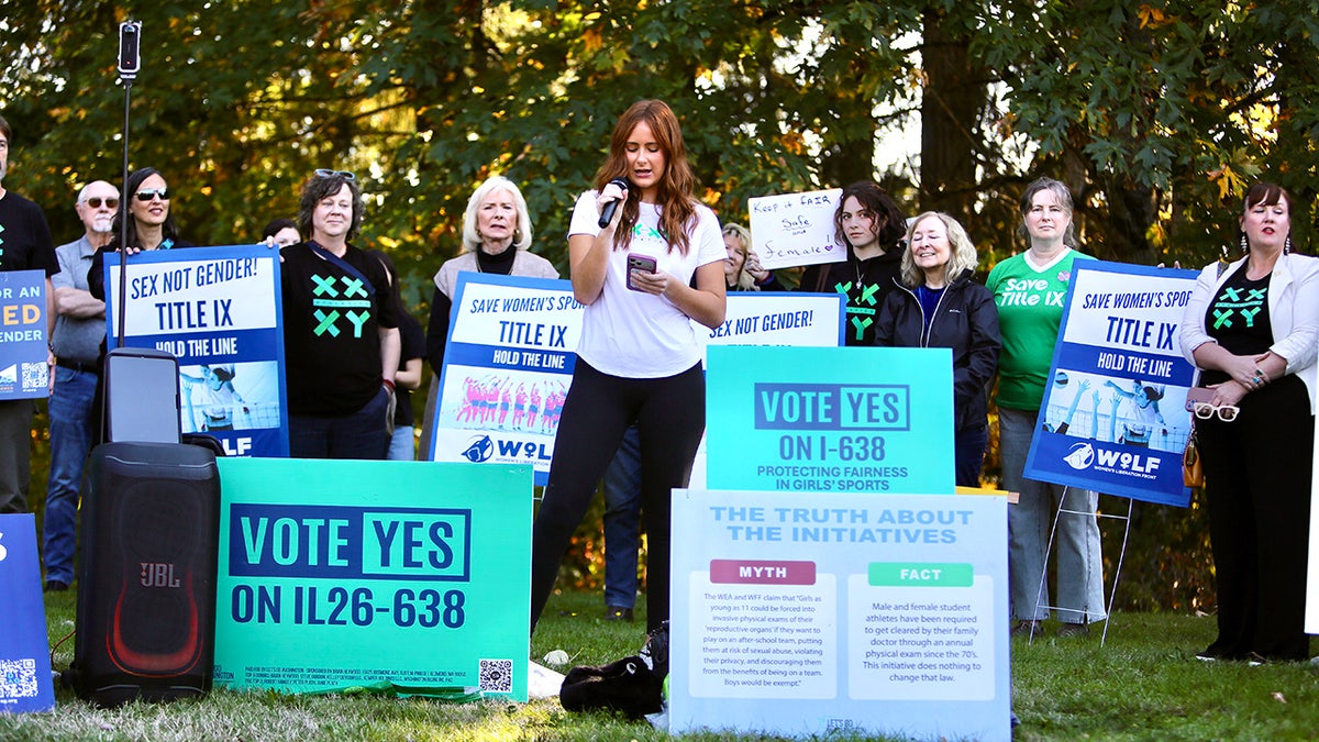 Supporters of Initiative 638