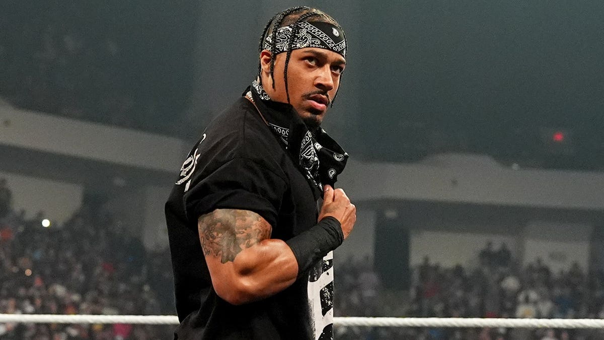 Carmelo Hayes joins 946 during Monday Night Raw at Brookshire Grocery Arena.