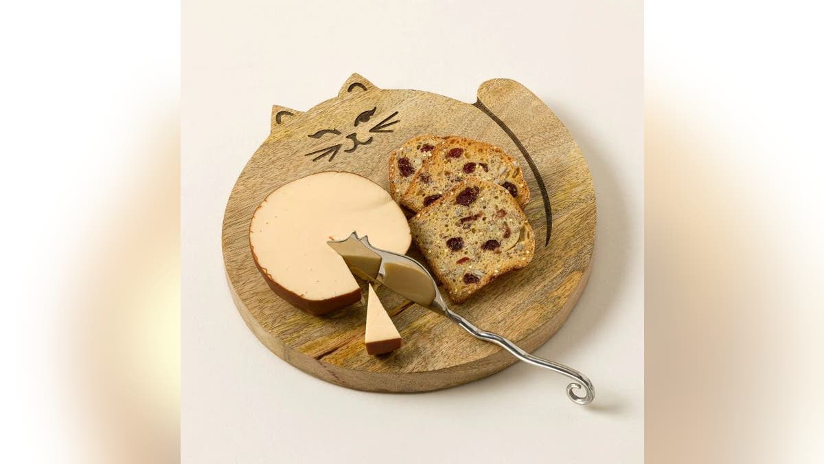 This small cheese board makes a statement.