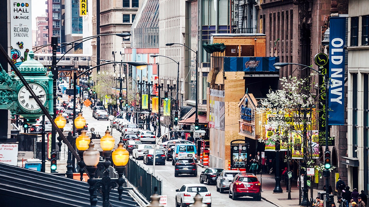 Busy street in Chicago downtown