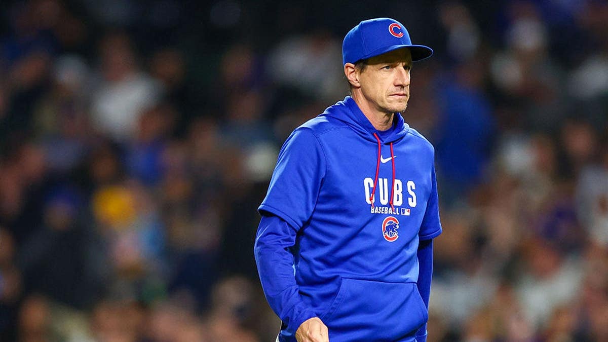 Manager Craig Counsell #11 of the Chicago Cubs