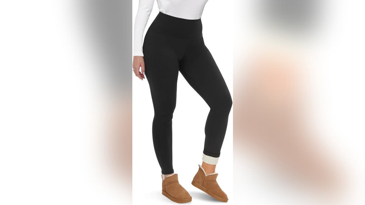 The soft fleece lining adds extra warmth.