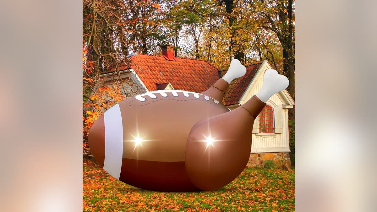 Show your whole neighborhood your love for Turkey Day and football.