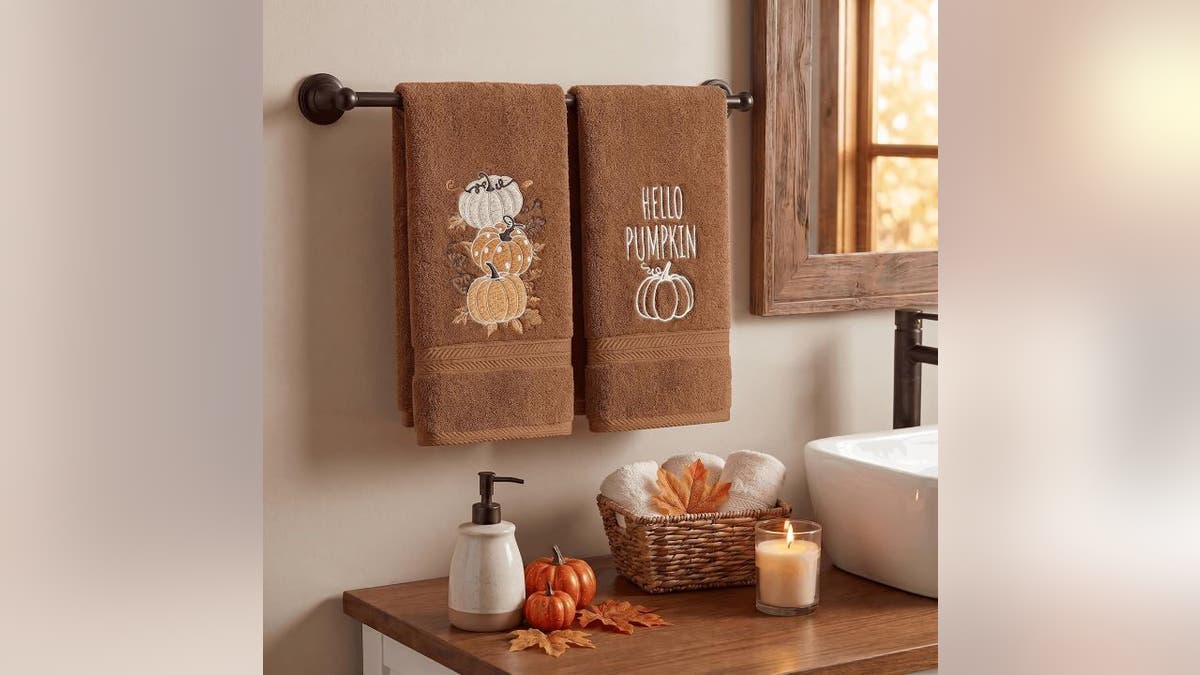 This simple decor brings fall to your bathroom or kitchen.