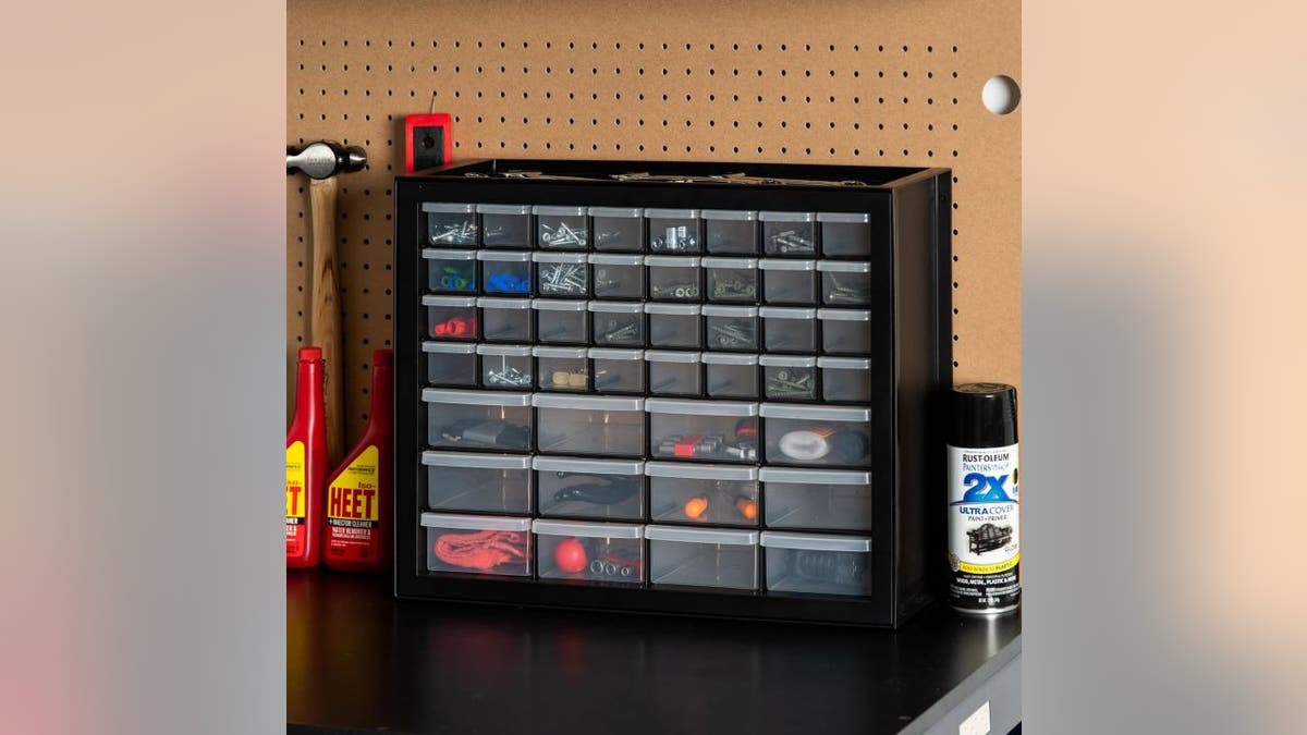 These plastic drawers make it easy to store screws, nails and small tools.