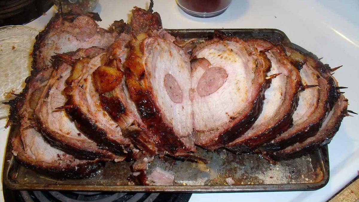 Screencaps reader Johnny put in some work with his meat and shared it.